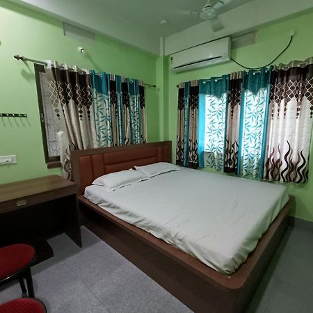Ujjayanta Homestay アガルタラ エクステリア 写真