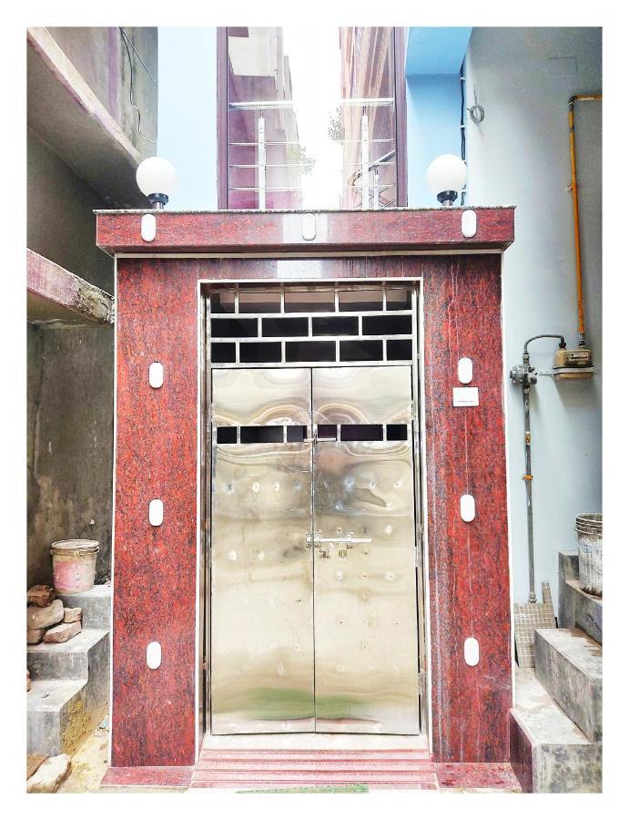 Ujjayanta Homestay アガルタラ エクステリア 写真